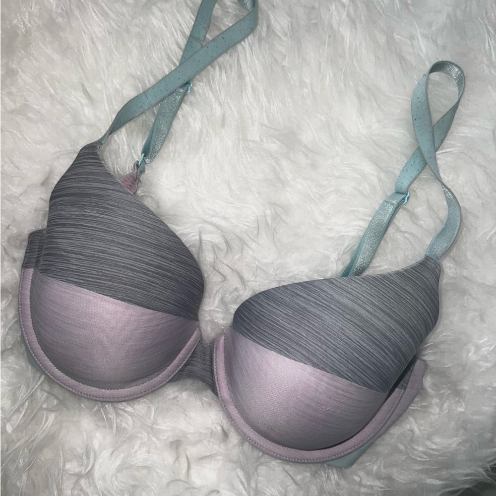 34D Victorias Secret Bra